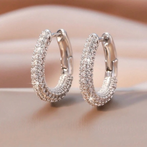 Jewelry - Luxury Silver Rhinestone Hoop Earrings
